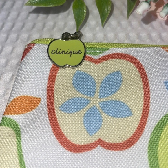 Clinique summer fruit makeup bag 8”x 6” - Picture 2 of 4